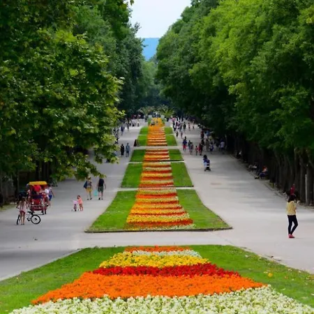 The Cave Vintage Apartment, City, Bulgaria Appartement