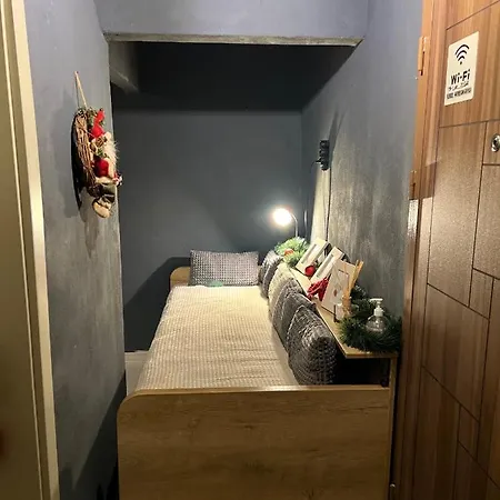 アパート The Cave Vintage Apartment, City, Bulgaria ヴァルナ